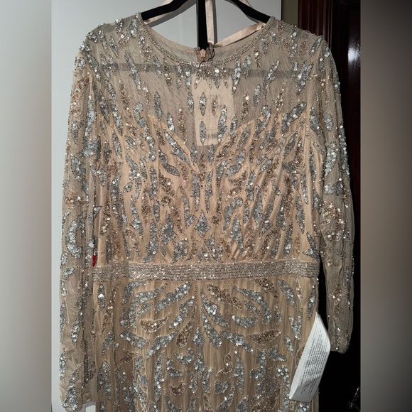 Long sleeve embellished long gown - Picture 6 of 8